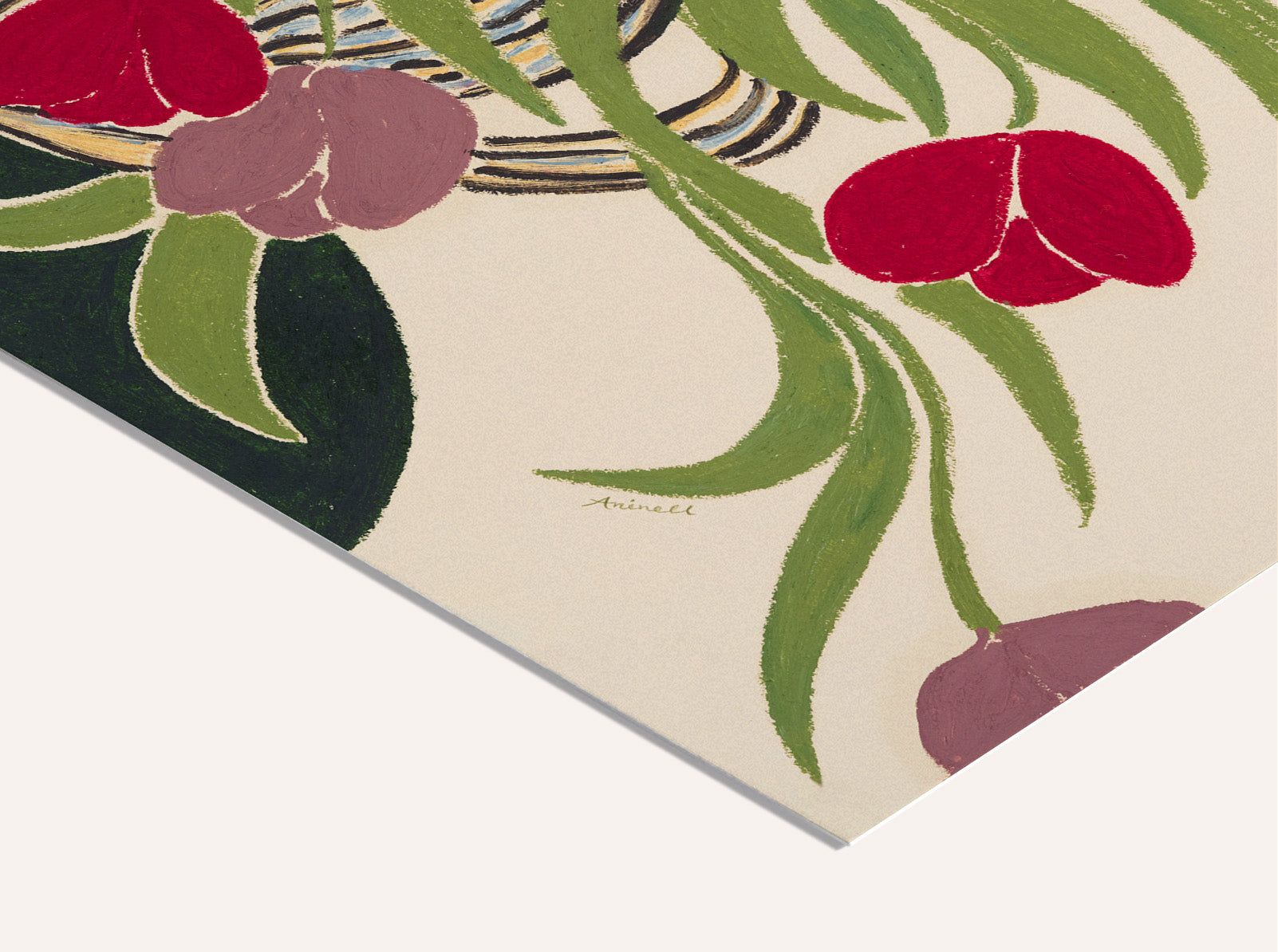 La Poire - Tulips | PSTR studio