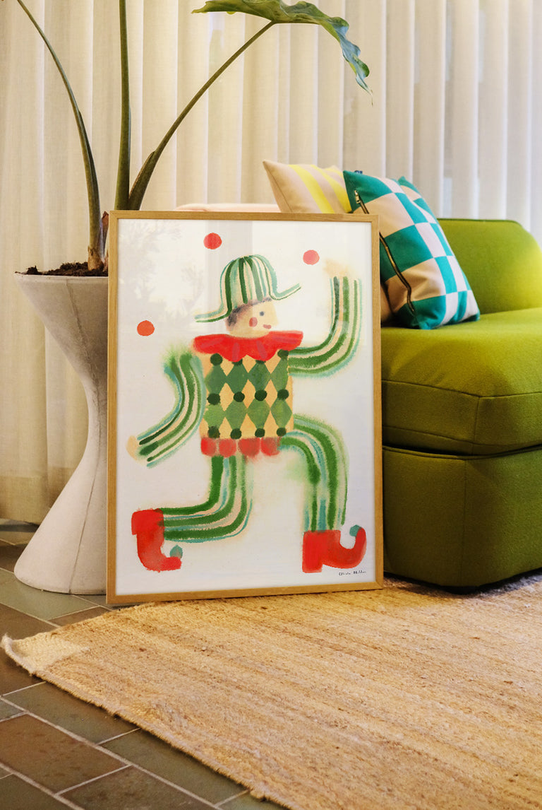 Olivia Holden - The Juggler