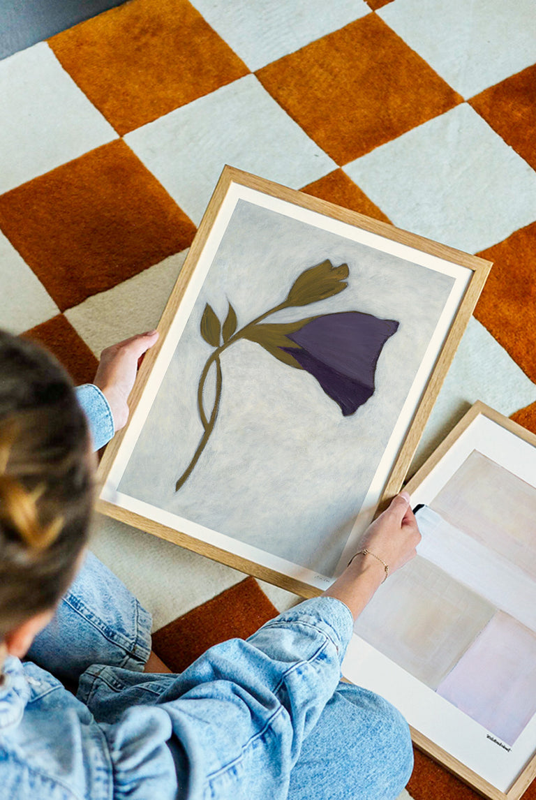 Julita Elbe - Violet Flower