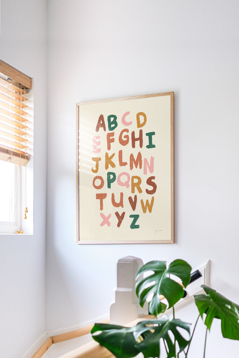 Zoe - Jolly Alphabet - Warm | PSTR studio