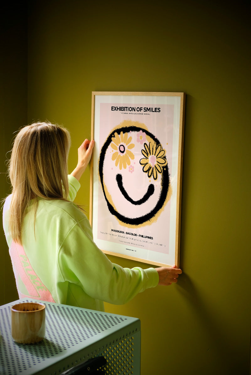 Zoe - Exhibition of Smiles | PSTR studio